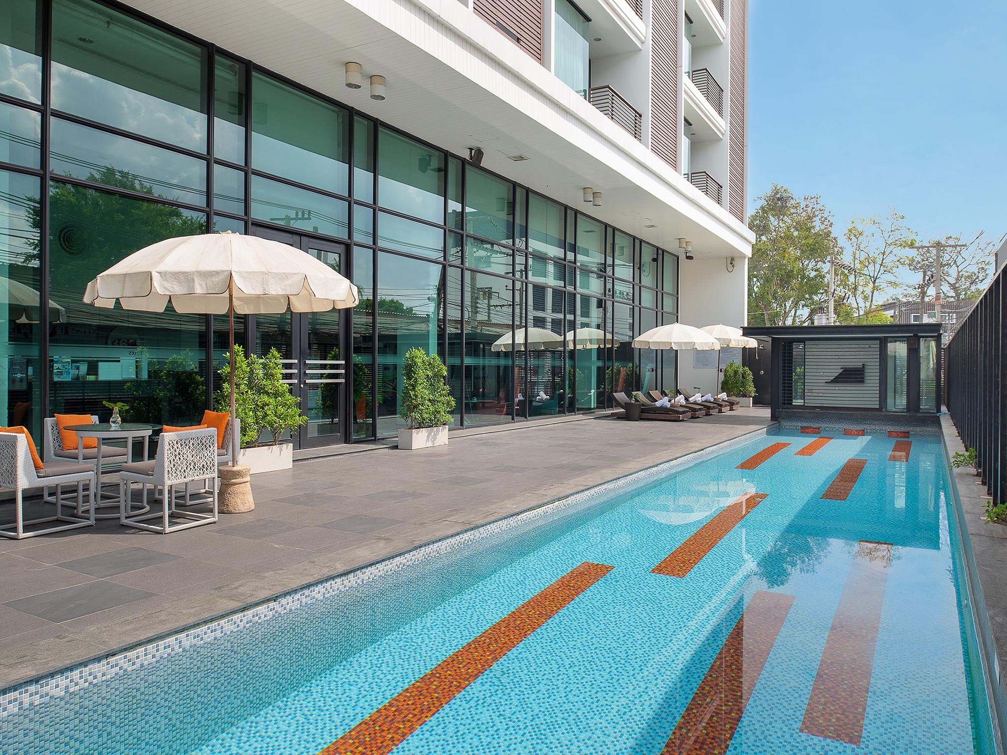 Tsix5 Hotel Pattaya Dış mekan fotoğraf