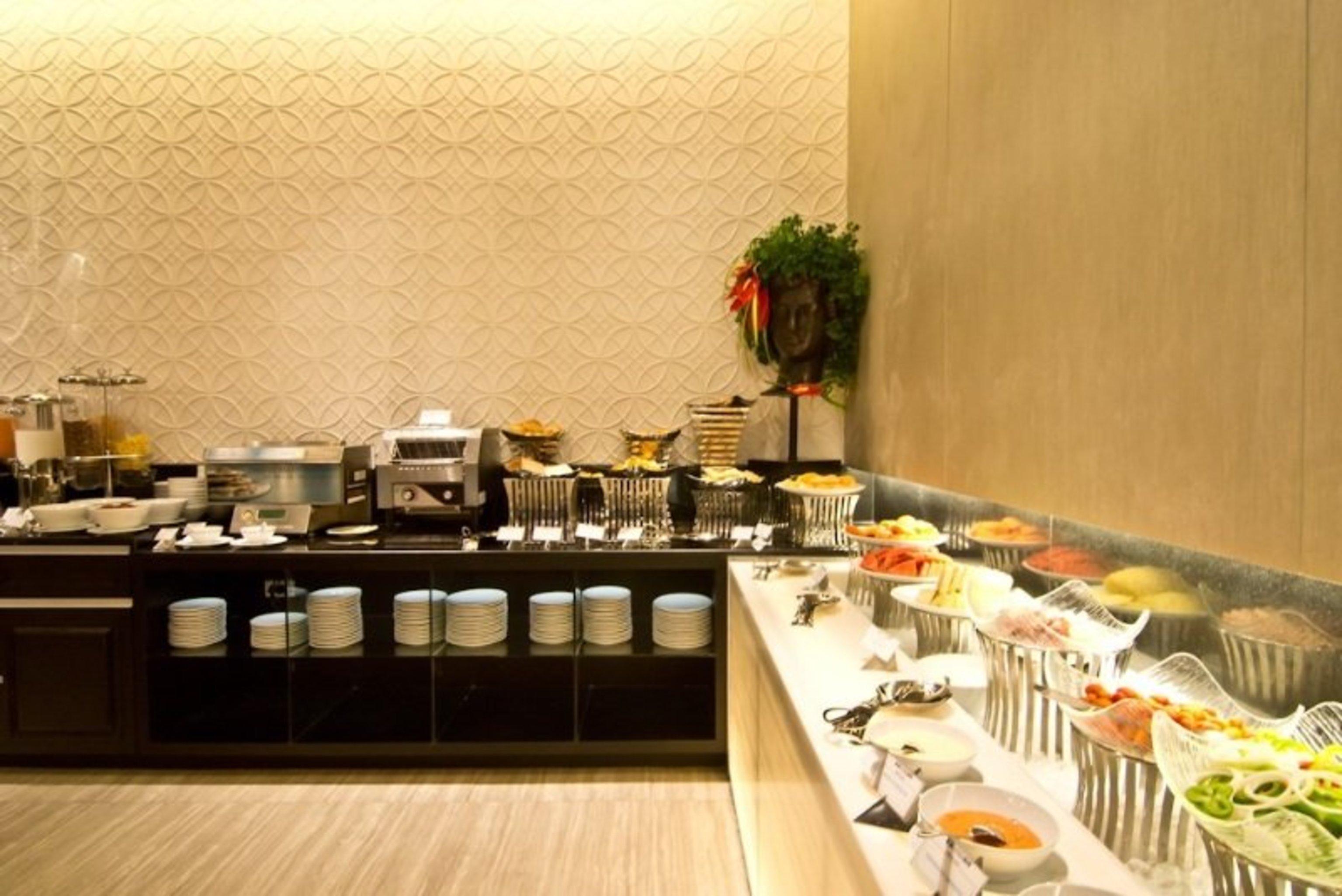 Tsix5 Hotel Pattaya Dış mekan fotoğraf