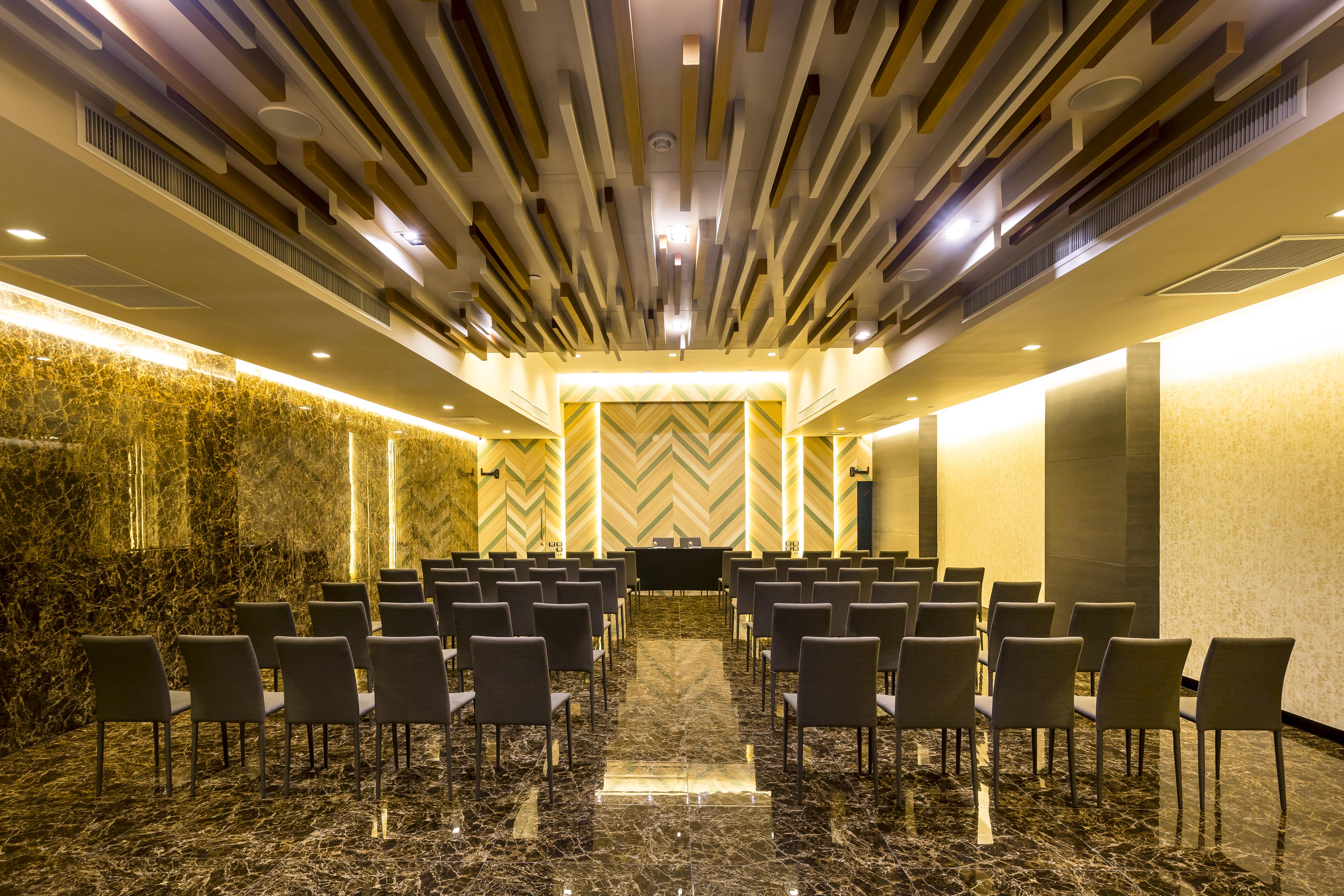 Tsix5 Hotel Pattaya Dış mekan fotoğraf