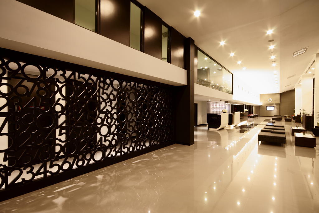 Tsix5 Hotel Pattaya Dış mekan fotoğraf