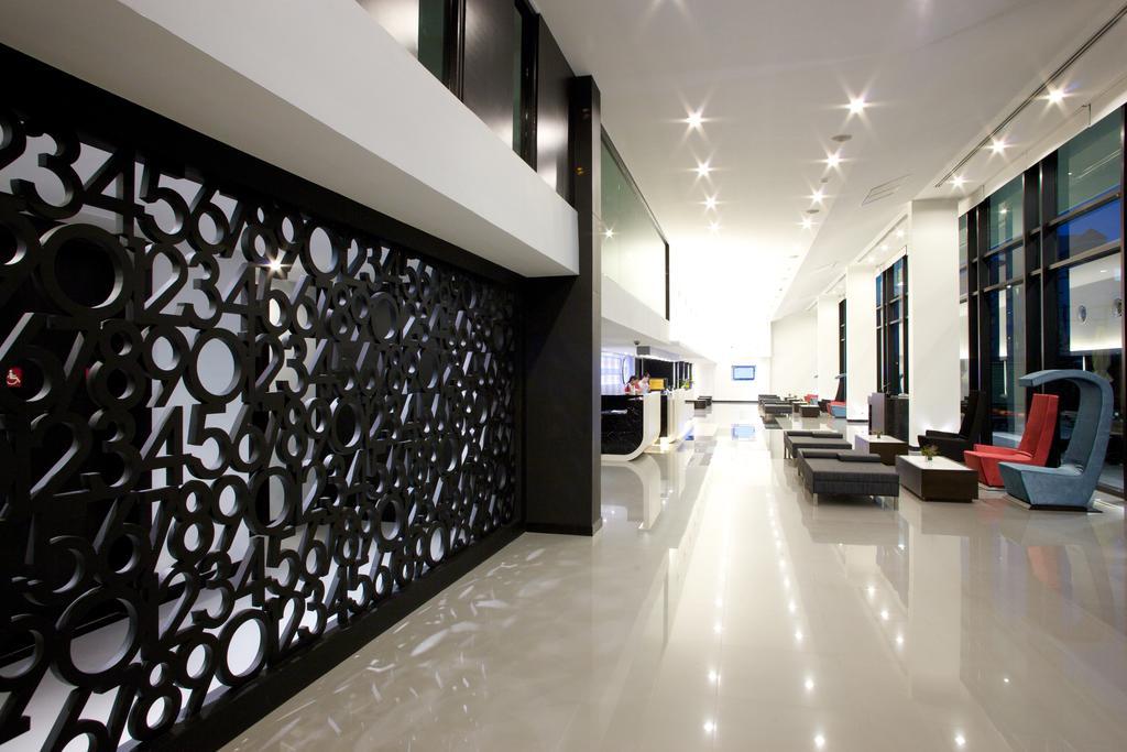 Tsix5 Hotel Pattaya Dış mekan fotoğraf