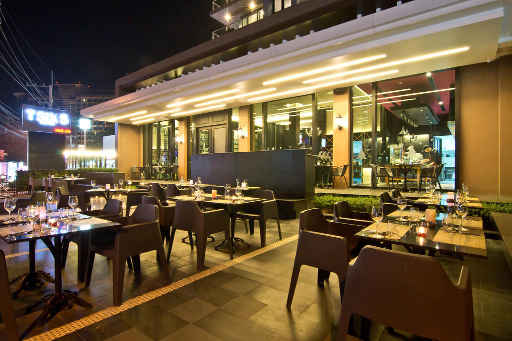 Tsix5 Hotel Pattaya Dış mekan fotoğraf